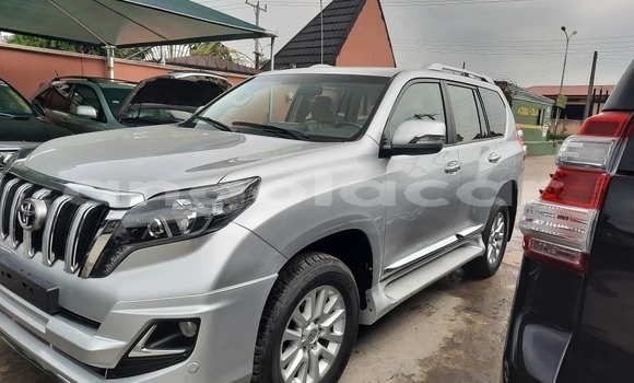 Comprar Usado Toyota Land Cruiser Outro Carro em Luena em Moxico Comprar Usado Toyota Land Cruiser Outro Carro em Luena em Moxico