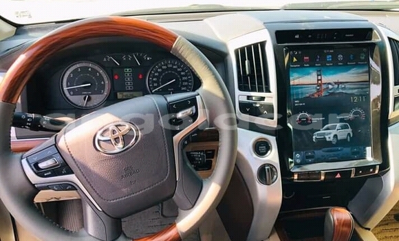 Buy New Toyota Fortuner White Car in Luanda in Luanda Province Buy New Toyota Fortuner White Car in Luanda in Luanda Province