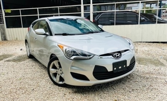 Comprar Usado Hyundai Veloster Prata Carro em Luanda em Luanda Province Comprar Usado Hyundai Veloster Prata Carro em Luanda em Luanda Province