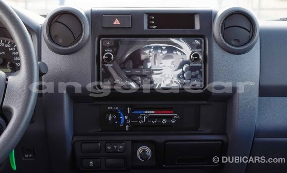 Buy Import Toyota Pickup White Car in Import - Dubai in Bengo Province Buy Import Toyota Pickup White Car in Import - Dubai in Bengo Province