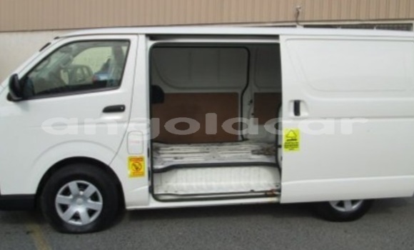 Acheter Occasion Voiture Toyota Hiace Blanc à Lobito, Benguela Acheter Occasion Voiture Toyota Hiace Blanc à Lobito, Benguela