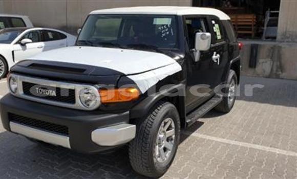 Buy Used Toyota FJ Cruiser Black Car in Luanda in Luanda Province Buy Used Toyota FJ Cruiser Black Car in Luanda in Luanda Province