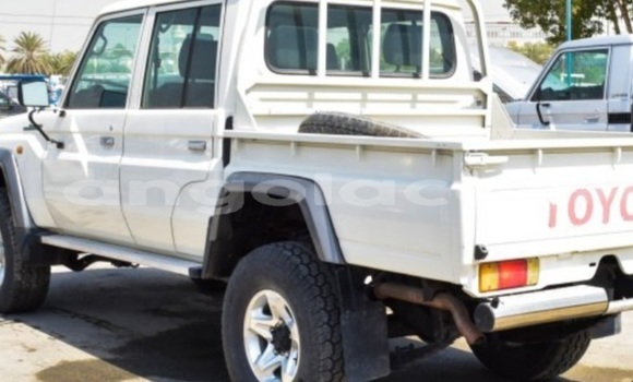 Acheter Occasion Voiture Toyota Land Cruiser Marron à Lobito, Benguela Acheter Occasion Voiture Toyota Land Cruiser Marron à Lobito, Benguela