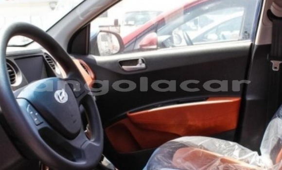 Acheter Occasion Voiture Hyundai i10 Bleu à Lobito, Benguela Acheter Occasion Voiture Hyundai i10 Bleu à Lobito, Benguela