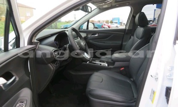 Acheter Occasion Voiture Hyundai Santa Fe Blanc à Luanda, Province de Luanda Acheter Occasion Voiture Hyundai Santa Fe Blanc à Luanda, Province de Luanda