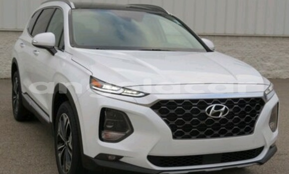 Acheter Occasion Voiture Hyundai Santa Fe Blanc à Luanda, Province de Luanda Acheter Occasion Voiture Hyundai Santa Fe Blanc à Luanda, Province de Luanda
