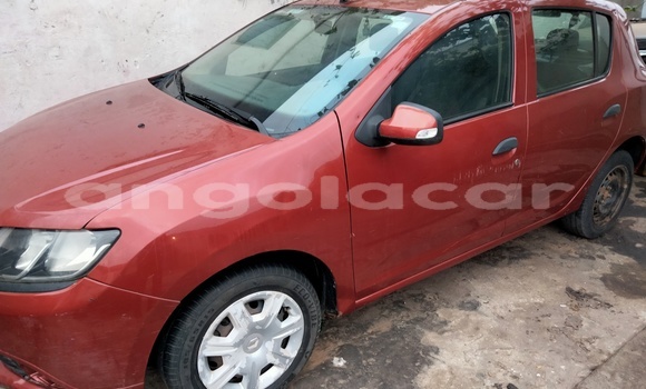 Acheter Occasion Voiture Renault Sandero Rouge à Luanda, Province de Luanda