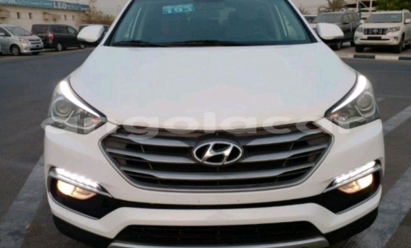Acheter Occasion Voiture Hyundai Santa Fe Blanc à Luanda, Province de Luanda Acheter Occasion Voiture Hyundai Santa Fe Blanc à Luanda, Province de Luanda