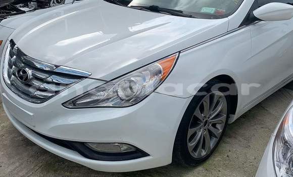 Acheter Occasion Voiture Hyundai Sonata Blanc à Luena, Moxico Acheter Occasion Voiture Hyundai Sonata Blanc à Luena, Moxico