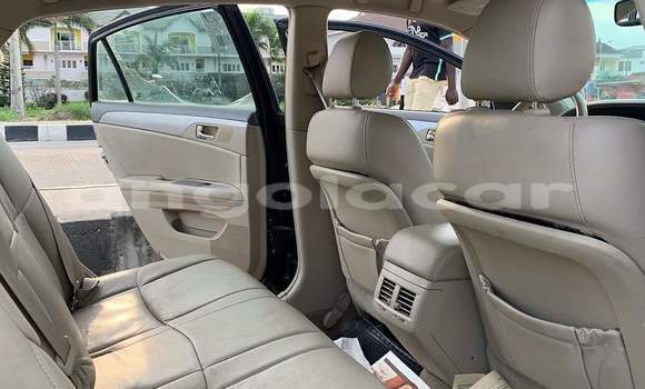 Comprar Usado Toyota Avalon Preto Carro em Luena em Moxico Comprar Usado Toyota Avalon Preto Carro em Luena em Moxico