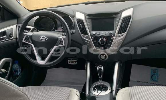 Comprar Usado Hyundai Veloster Branco Carro em Luena em Moxico Comprar Usado Hyundai Veloster Branco Carro em Luena em Moxico