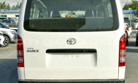 Comprar Usado Toyota Hiace Branco Carro em Luanda em Luanda Province Comprar Usado Toyota Hiace Branco Carro em Luanda em Luanda Province