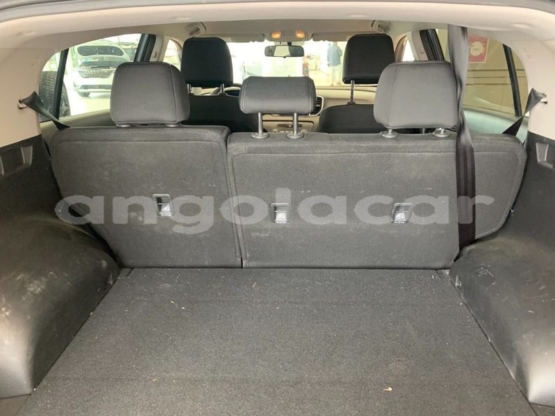 Big with watermark kia sportage luanda province luanda 17185
