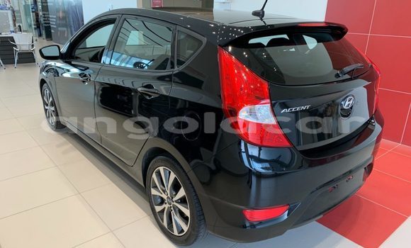 Acheter Occasion Voiture Hyundai Accent Noir à Luanda, Province de Luanda Acheter Occasion Voiture Hyundai Accent Noir à Luanda, Province de Luanda
