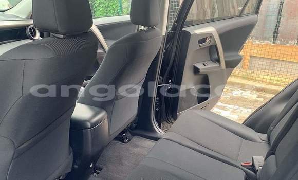 Comprar Usado Toyota RAV4 Preto Carro em Namibe em Namibe Province Comprar Usado Toyota RAV4 Preto Carro em Namibe em Namibe Province