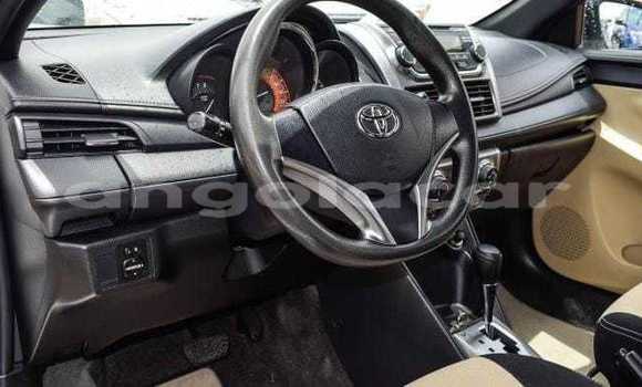 Comprar Usado Toyota Yaris Branco Carro em Namibe em Namibe Province Comprar Usado Toyota Yaris Branco Carro em Namibe em Namibe Province