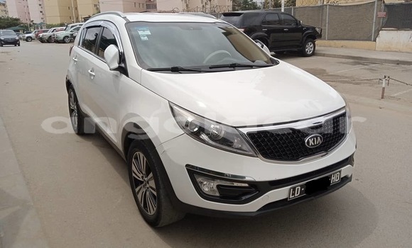 Comprar Usado Kia Sportage Branco Carro em Luanda em Luanda Province