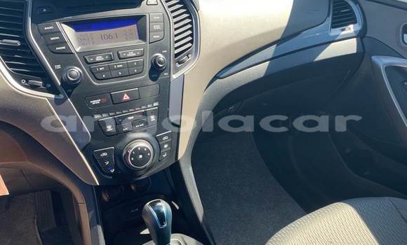 Comprar Usado Hyundai Santa Fe Vermelho Carro em Luanda em Luanda Province Comprar Usado Hyundai Santa Fe Vermelho Carro em Luanda em Luanda Province