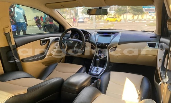 Buy Used Hyundai Elantra Silver Car in Luanda in Luanda Province Buy Used Hyundai Elantra Silver Car in Luanda in Luanda Province