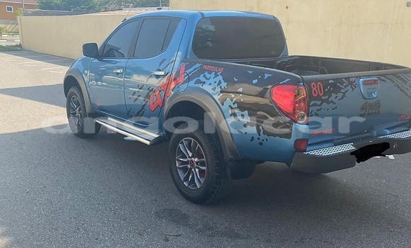 Buy Used Mitsubishi L200 Blue Car in Luanda in Luanda Province Buy Used Mitsubishi L200 Blue Car in Luanda in Luanda Province