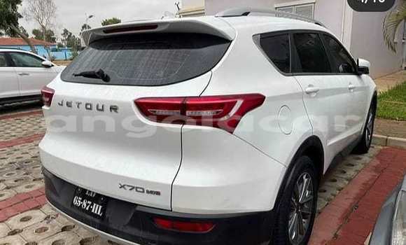 Buy Used Jeep Liberty White Car in Luanda in Luanda Province Buy Used Jeep Liberty White Car in Luanda in Luanda Province