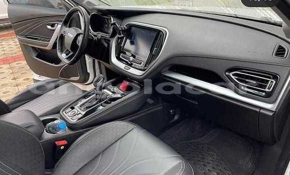 Buy Used Jeep Liberty White Car in Luanda in Luanda Province Buy Used Jeep Liberty White Car in Luanda in Luanda Province