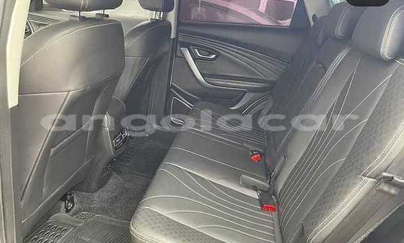 Buy Used Jeep Liberty White Car in Luanda in Luanda Province Buy Used Jeep Liberty White Car in Luanda in Luanda Province