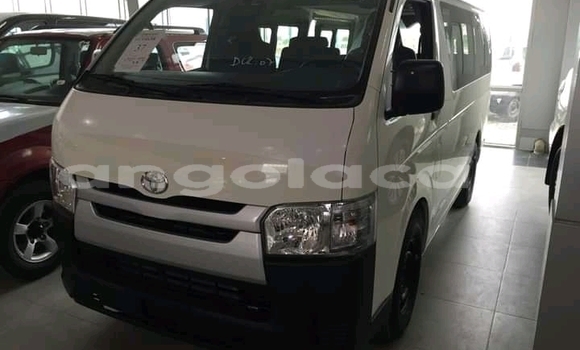 Comprar Usado Toyota Hiace Branco Carro em Namibe em Namibe Province Comprar Usado Toyota Hiace Branco Carro em Namibe em Namibe Province