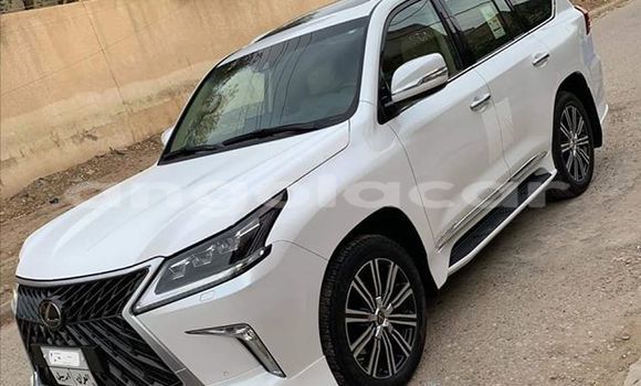 Comprar Usado Lexus LX 570 Bege Carro em Luanda em Luanda Province Comprar Usado Lexus LX 570 Bege Carro em Luanda em Luanda Province