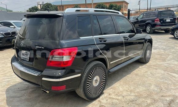 Acheter Occasion Voiture Mercedes-Benz GLK-klasse Noir à Luanda, Province de Luanda Acheter Occasion Voiture Mercedes-Benz GLK-klasse Noir à Luanda, Province de Luanda