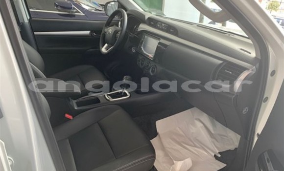 Comprar Usado Toyota Hilux Branco Carro em Luanda em Luanda Province Comprar Usado Toyota Hilux Branco Carro em Luanda em Luanda Province