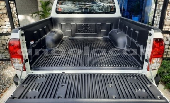 Acheter Neuf Voiture Toyota Hilux Blanc à Luanda, Province de Luanda Acheter Neuf Voiture Toyota Hilux Blanc à Luanda, Province de Luanda