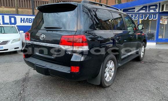 Comprar Usado Toyota Land Cruiser Branco Carro em Luanda em Luanda Province Comprar Usado Toyota Land Cruiser Branco Carro em Luanda em Luanda Province