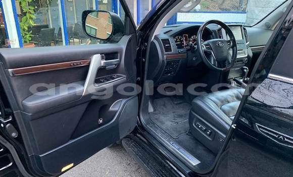 Comprar Usado Toyota Land Cruiser Branco Carro em Luanda em Luanda Province Comprar Usado Toyota Land Cruiser Branco Carro em Luanda em Luanda Province