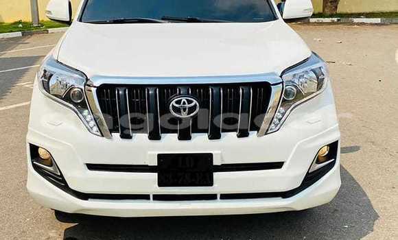 Buy Used Toyota Prado White Car in Luanda in Luanda Province Buy Used Toyota Prado White Car in Luanda in Luanda Province