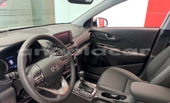 Buy Used Hyundai Kona White Car in Luanda in Luanda Province Buy Used Hyundai Kona White Car in Luanda in Luanda Province