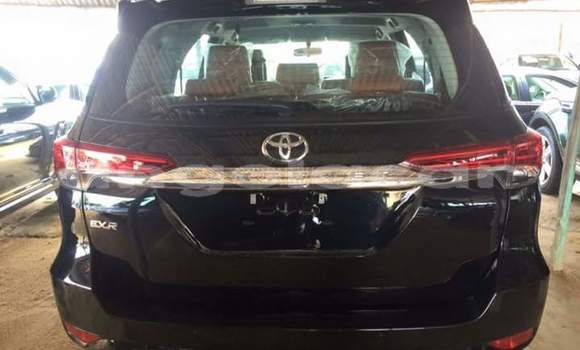 Comprar Usado Toyota Fortuner Preto Carro em Luanda em Luanda Province Comprar Usado Toyota Fortuner Preto Carro em Luanda em Luanda Province