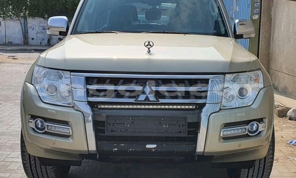 Buy Used Mitsubishi Pajero Other Car in Luanda in Luanda Province Buy Used Mitsubishi Pajero Other Car in Luanda in Luanda Province