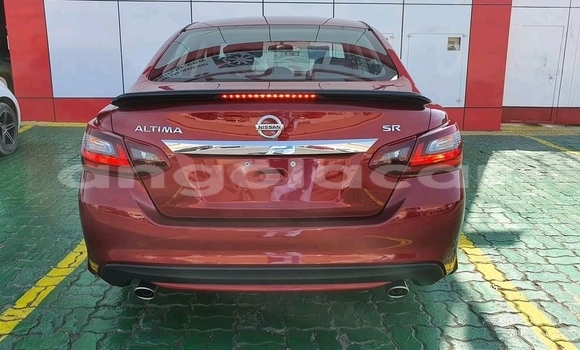 Comprar Usado Nissan Altima Vermelho Carro em Luanda em Luanda Province Comprar Usado Nissan Altima Vermelho Carro em Luanda em Luanda Province