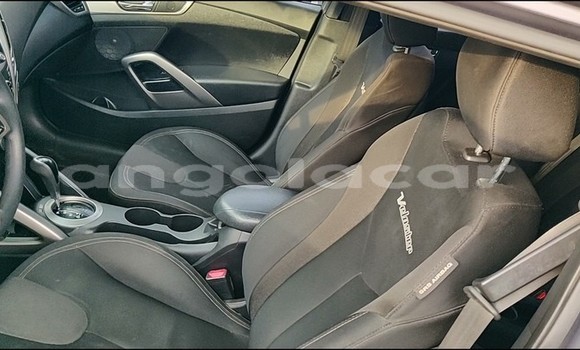 Buy Used Hyundai Veloster Silver Car in Benguela in Benguela Buy Used Hyundai Veloster Silver Car in Benguela in Benguela