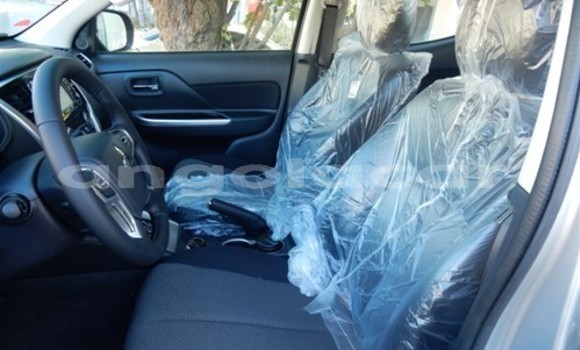 Buy Used Mitsubishi L200 Silver Car in Benguela in Benguela Buy Used Mitsubishi L200 Silver Car in Benguela in Benguela