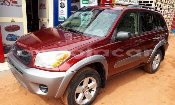 Acheter Occasion Voiture Toyota RAV4 Rouge à Luanda, Province de Luanda