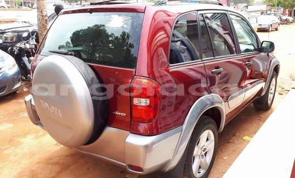 Comprar Usado Toyota RAV4 Vermelho Carro em Luanda em Luanda Province Comprar Usado Toyota RAV4 Vermelho Carro em Luanda em Luanda Province