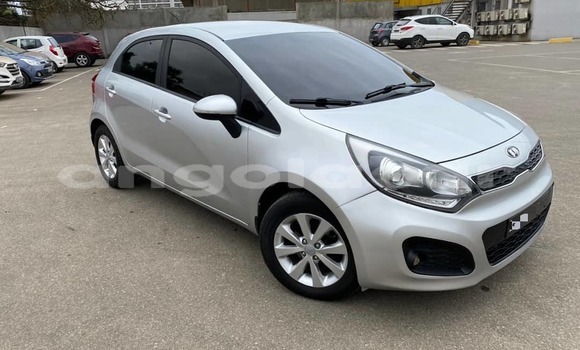 Buy Used Kia rio Silver Car in Luanda in Luanda Province Buy Used Kia rio Silver Car in Luanda in Luanda Province