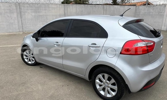 Buy Used Kia rio Silver Car in Luanda in Luanda Province Buy Used Kia rio Silver Car in Luanda in Luanda Province