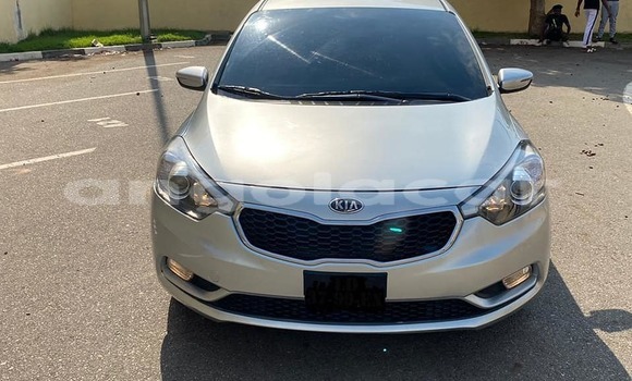 Buy Used Kia Cerato Silver Car in Luanda in Luanda Province Buy Used Kia Cerato Silver Car in Luanda in Luanda Province