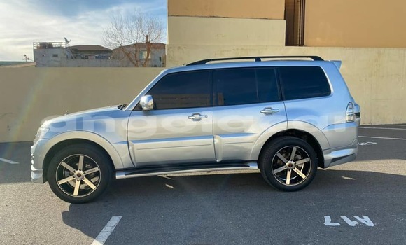 Buy Used Mitsubishi Pajero Silver Car in Luanda in Luanda Province Buy Used Mitsubishi Pajero Silver Car in Luanda in Luanda Province