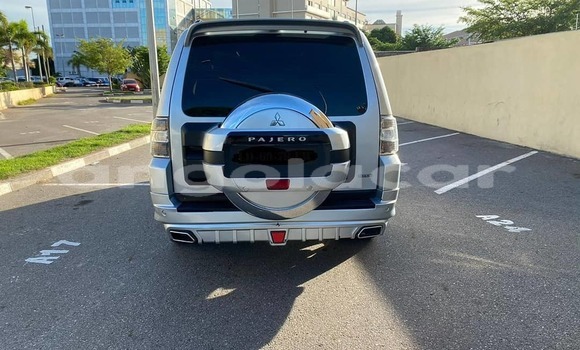Buy Used Mitsubishi Pajero Silver Car in Luanda in Luanda Province Buy Used Mitsubishi Pajero Silver Car in Luanda in Luanda Province