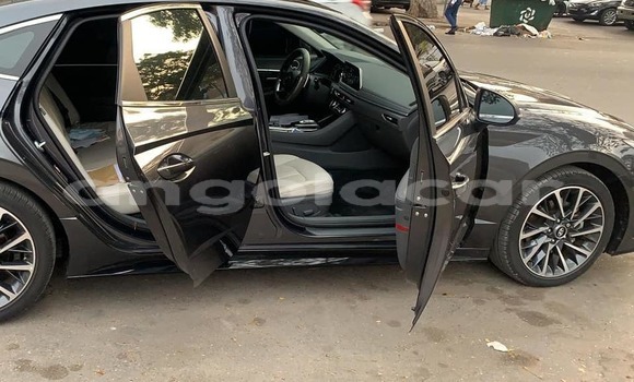 Buy Used Hyundai Sonata Black Car in Luanda in Luanda Province Buy Used Hyundai Sonata Black Car in Luanda in Luanda Province