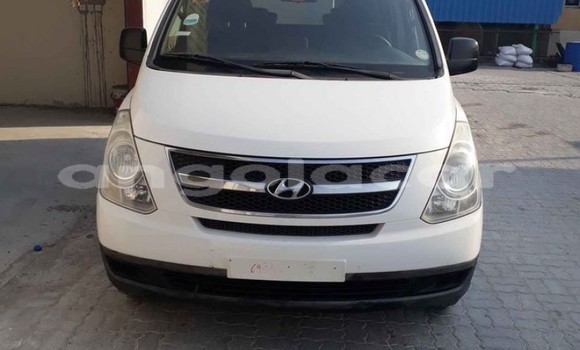 Comprar Usado Hyundai H1 Branco Carro em Luena em Moxico Comprar Usado Hyundai H1 Branco Carro em Luena em Moxico